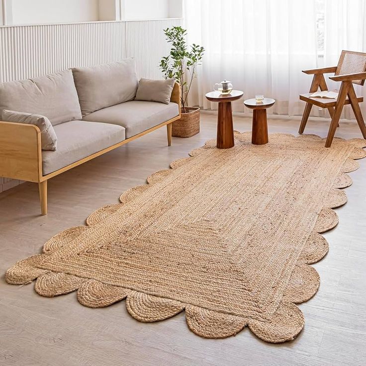 Scalloped Braided Jute Area Rug-Natural (5 by 8ft)