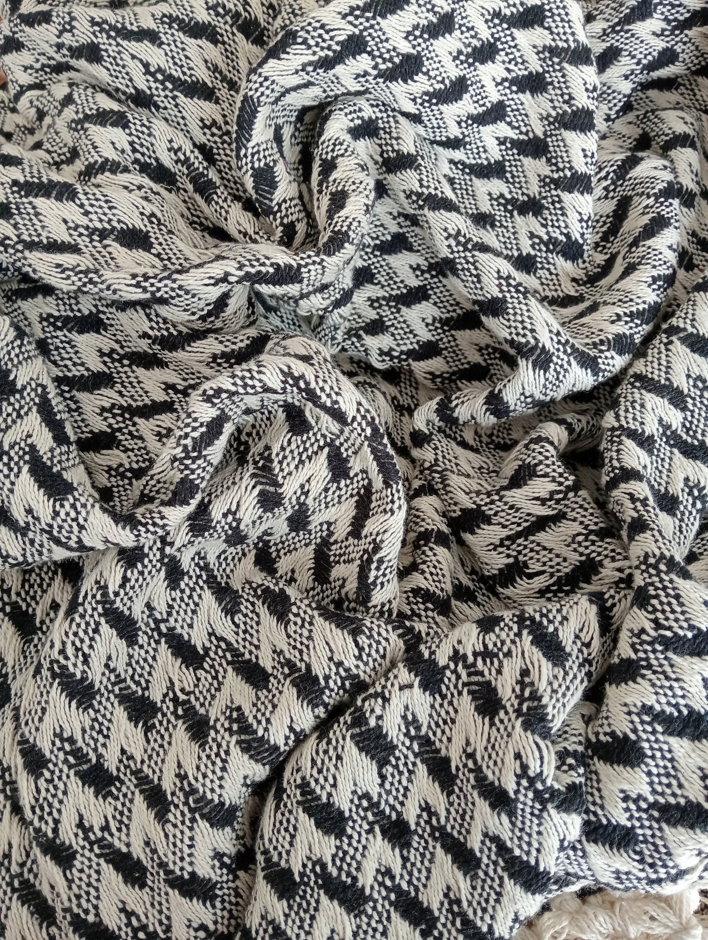 Saruni Handwoven Throw