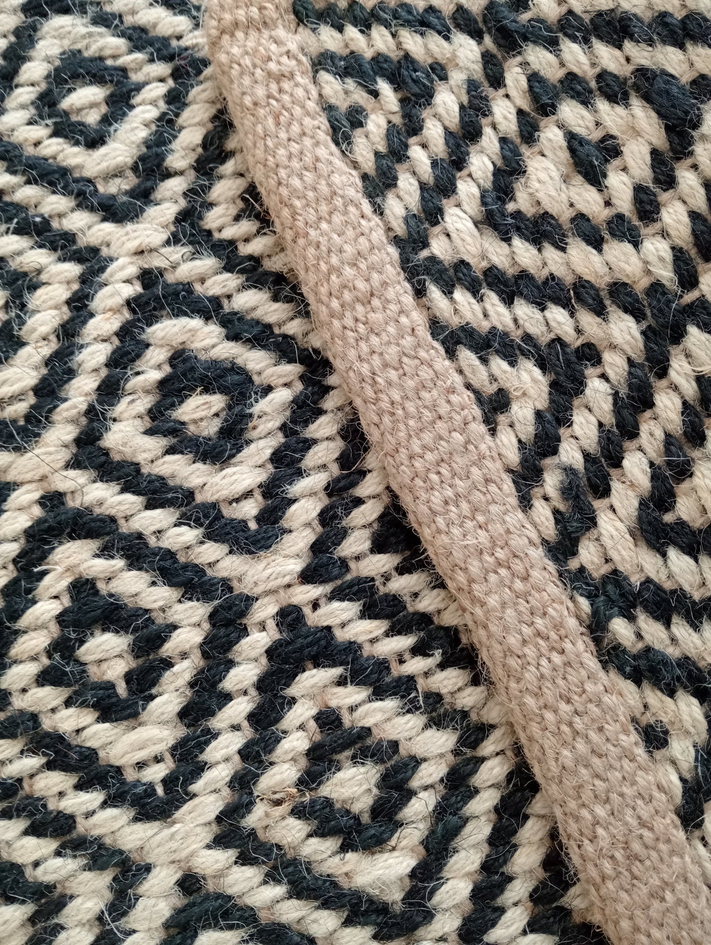 Heavy Diamond Jute Door Mat-Black (2 by 3ft)