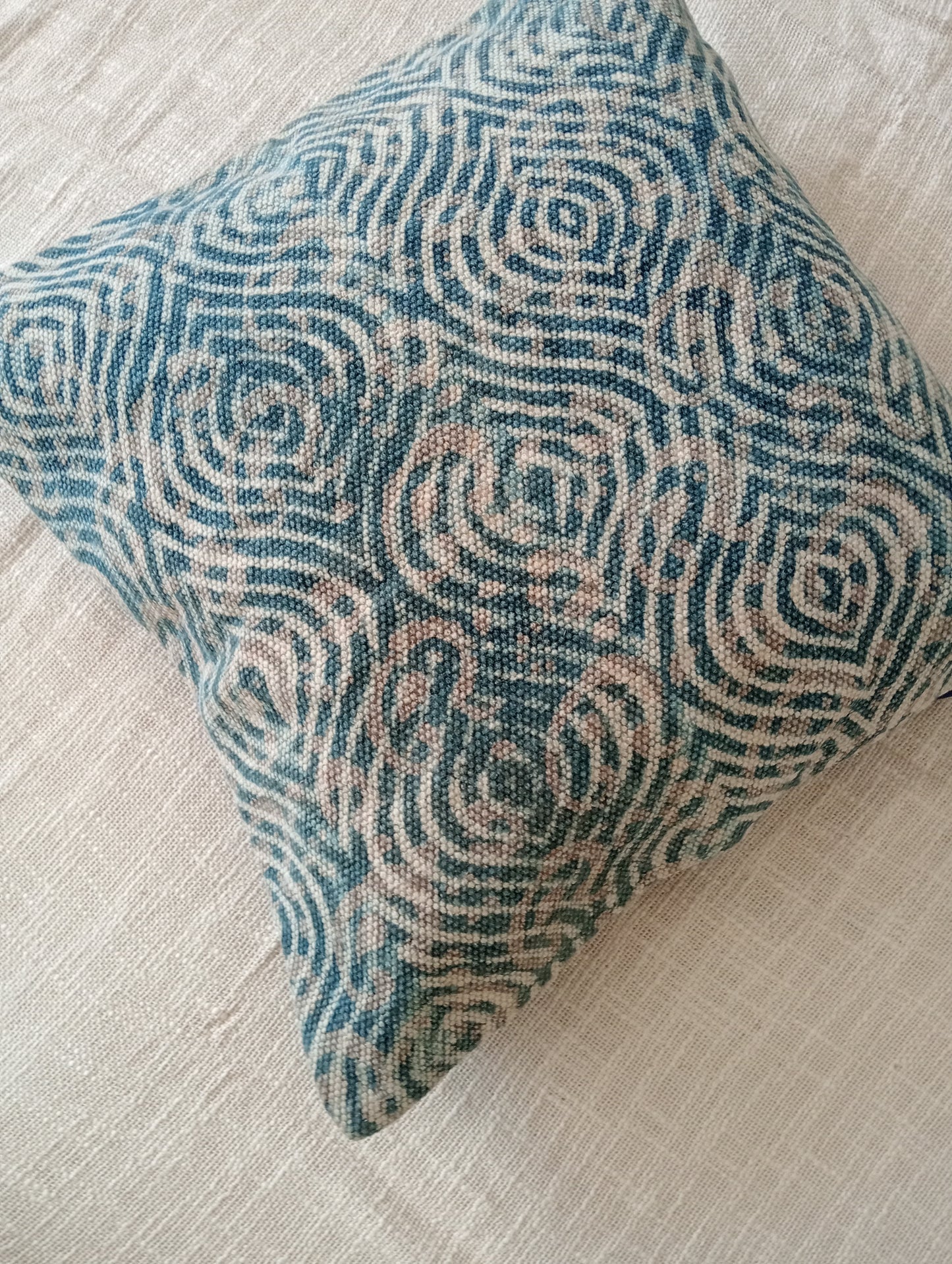 Deka Handblock Cover