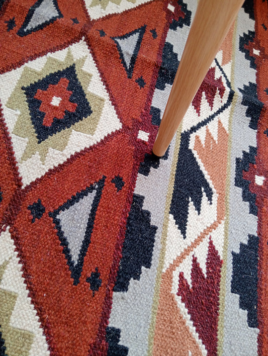 Statement Multicoloured Wool Kilim Rug (3 by 5ft)