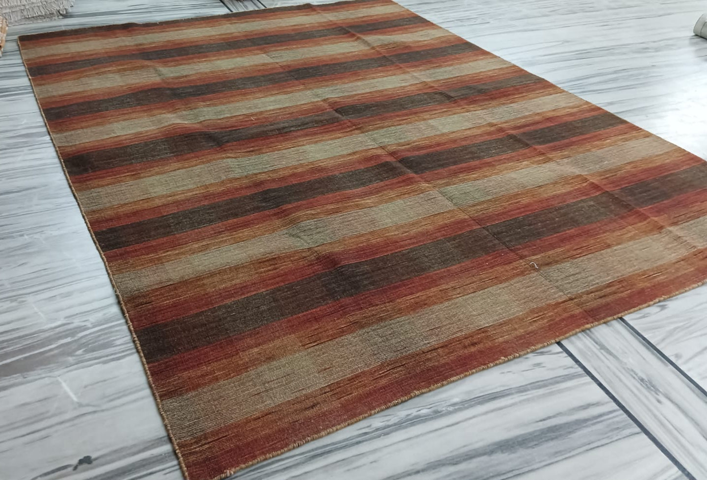 Gradient Handwoven Wool Area Rug (7.5 by 9.5ft)