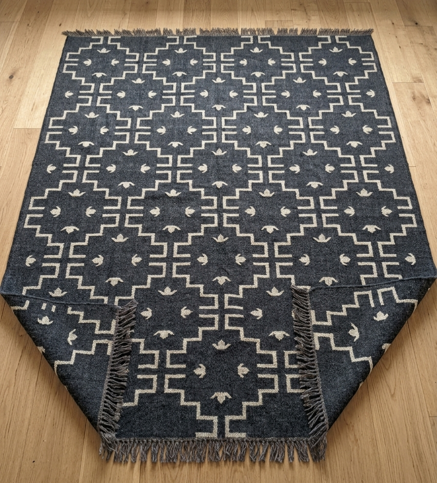 Obsidian Jute Wool Rug